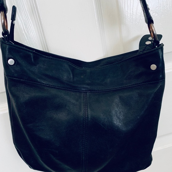 Ellington Bags Ellington Black Leather Crossbody Bag Poshmark